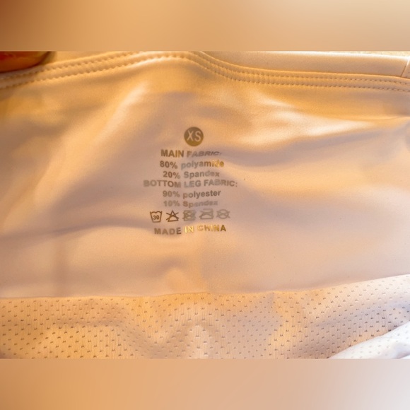 Dragon Fit High Waisted Athletic Shorts NWT in White - Picture 4 of 14